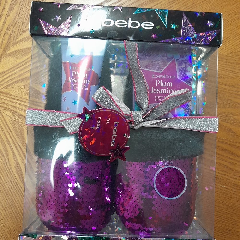 Bebe Women's Plum Jasmine Foot Care Set  NWT Size:OS  bebe